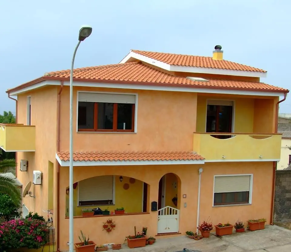 B&B Il Rifugio Del Lupo - E6721 Paringianu Bed & Breakfast